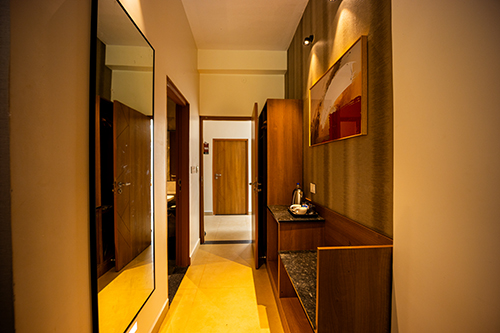 Deluxe Room Image 4